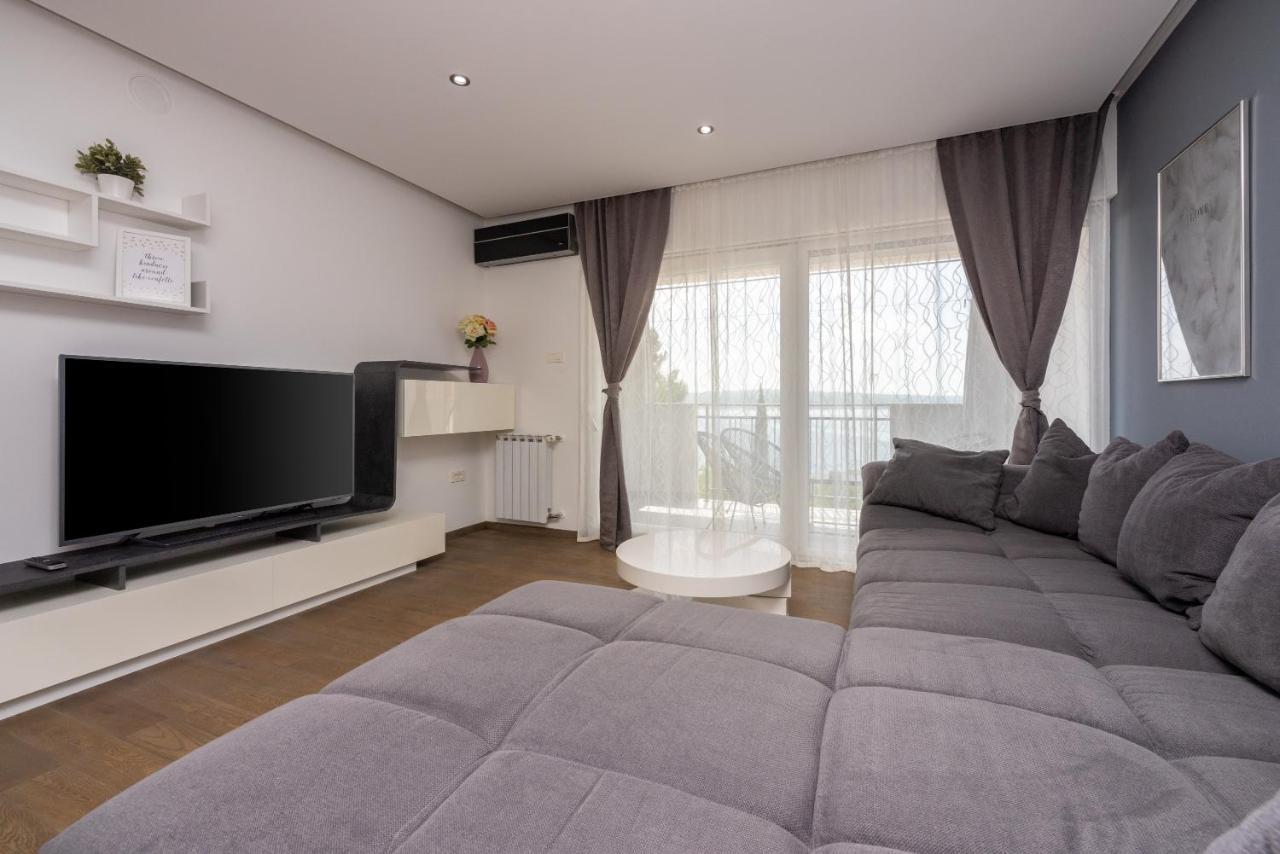 Apartments Luna Dramalj Kültér fotó